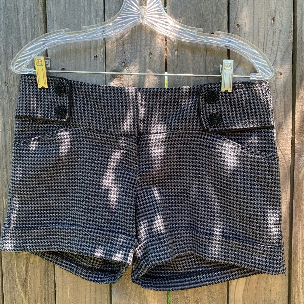 Black/Gray Houndstooth Cuffed Shorts